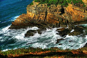 Bãi đá Cầu Mỵ - Nơi tình yêu được hòa quyện Bãi đá Cầu Mỵ - Nơi tình yêu được hòa quyện