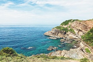 Bãi đá Cầu Mỵ Cô Tô – Nơi tình yêu bắt đầu Bãi đá Cầu Mỵ Cô Tô – Nơi tình yêu bắt đầu