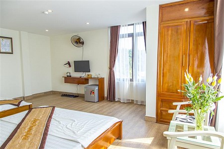 Khách Sạn Hùng Phương