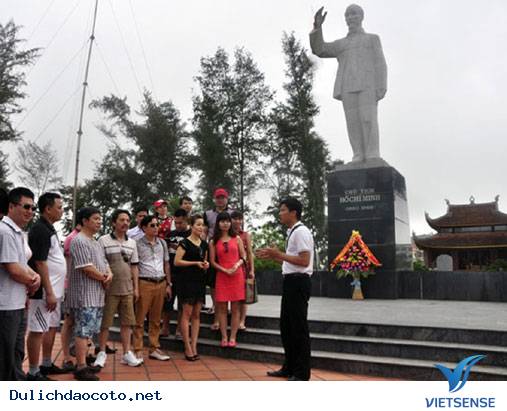 Bác Hồ Luôn Sông Mãi Với Cô Tô - Ảnh 1