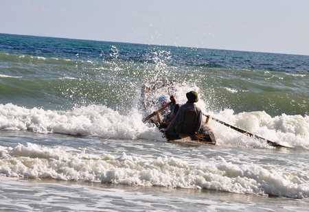 Chùm Ảnh Cuộc Sống Thường Ngày Trên Đảo Cô Tô - Ảnh 1 Chùm Ảnh Cuộc Sống Thường Ngày Trên Đảo Cô Tô - Ảnh 1