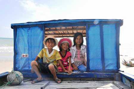 Chùm Ảnh Cuộc Sống Thường Ngày Trên Đảo Cô Tô - Ảnh 8 Chùm Ảnh Cuộc Sống Thường Ngày Trên Đảo Cô Tô - Ảnh 8