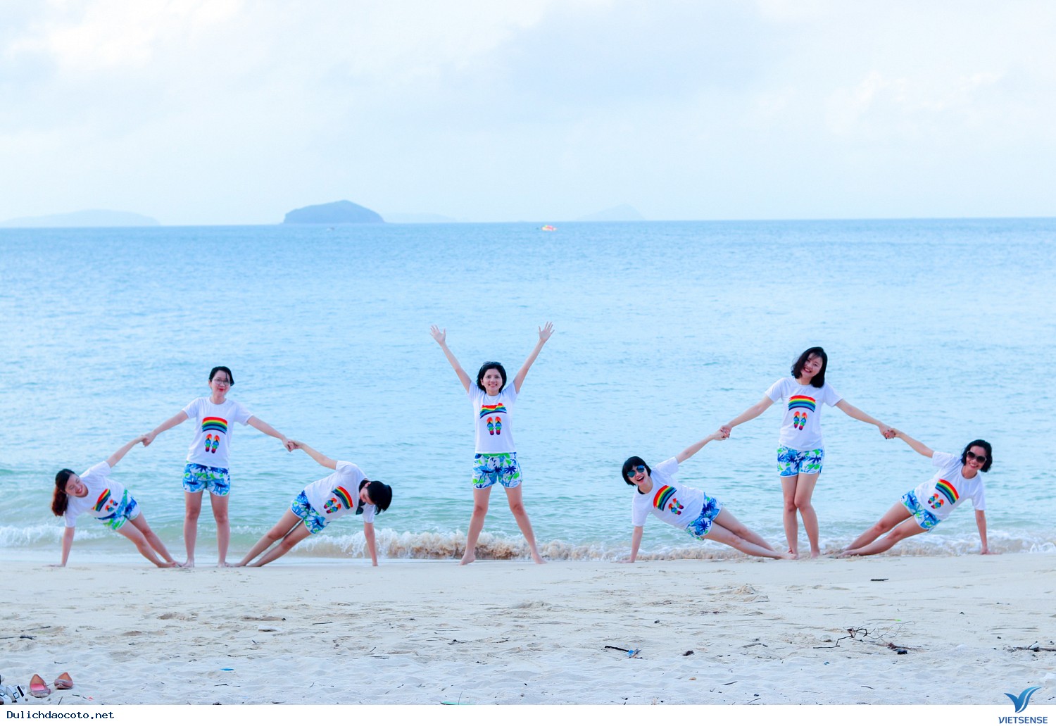 Hình Ảnh Đoàn chương trình Cô Tô Mùa Hè Tháng 6 - Ảnh 7