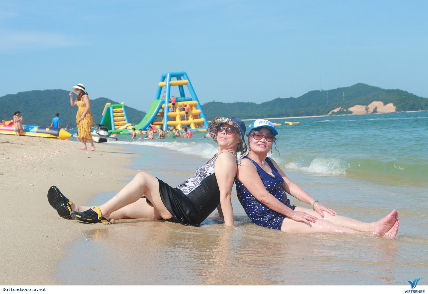 Hình Ảnh Đoàn chương trình Cô Tô Tháng 6 - Ảnh 7 Hình Ảnh Đoàn chương trình Cô Tô Tháng 6 - Ảnh 7