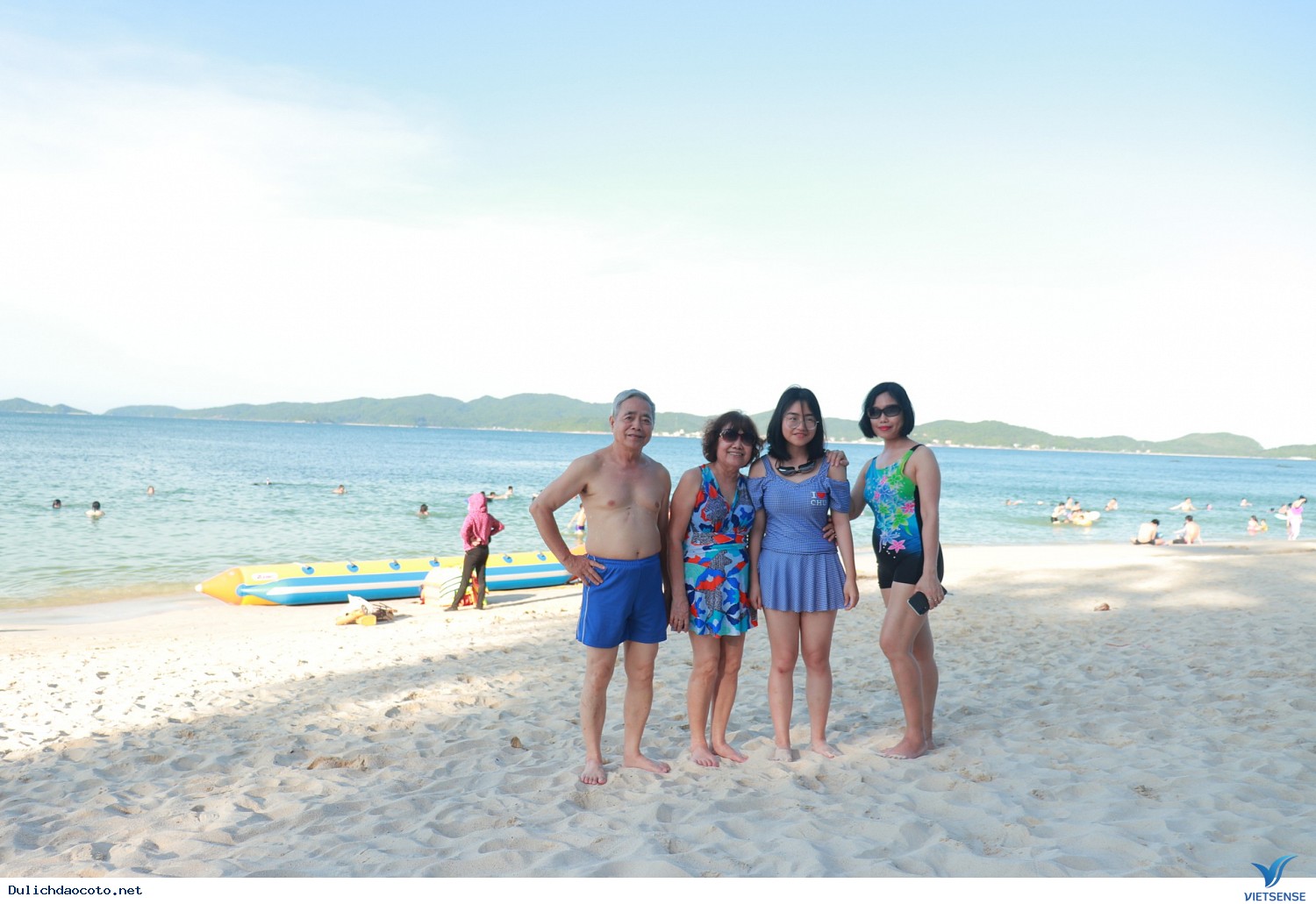 Hình Ảnh Đoàn chương trình Cô Tô Tháng 6 - Ảnh 9 Hình Ảnh Đoàn chương trình Cô Tô Tháng 6 - Ảnh 9