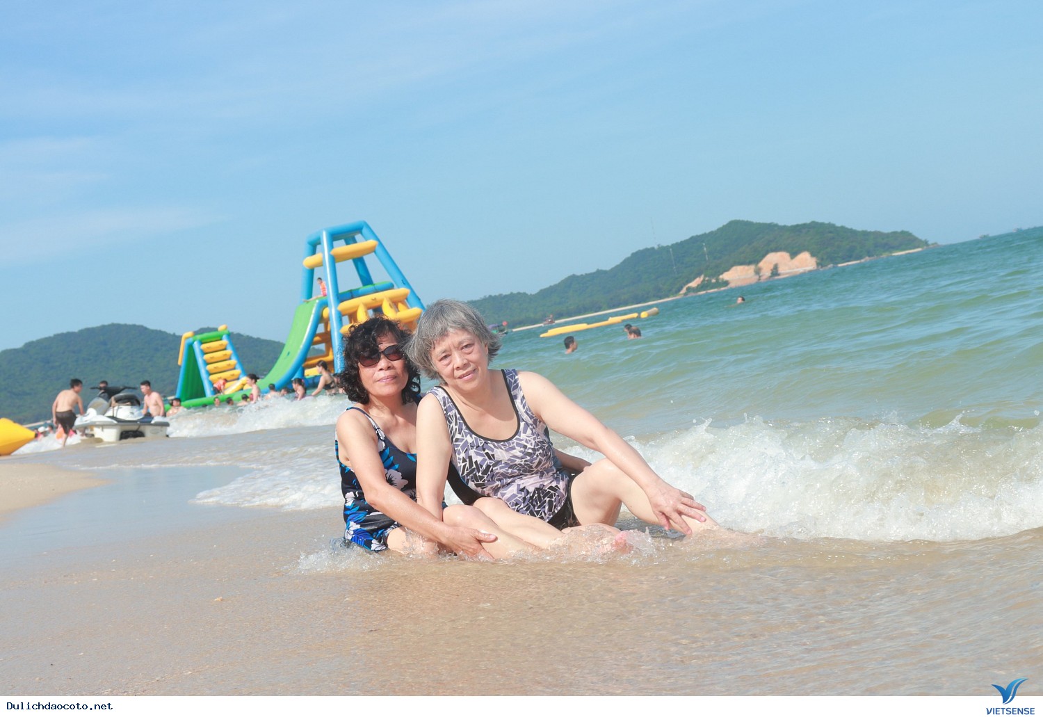 Hình Ảnh Đoàn chương trình Cô Tô Tháng 6 - Ảnh 8 Hình Ảnh Đoàn chương trình Cô Tô Tháng 6 - Ảnh 8