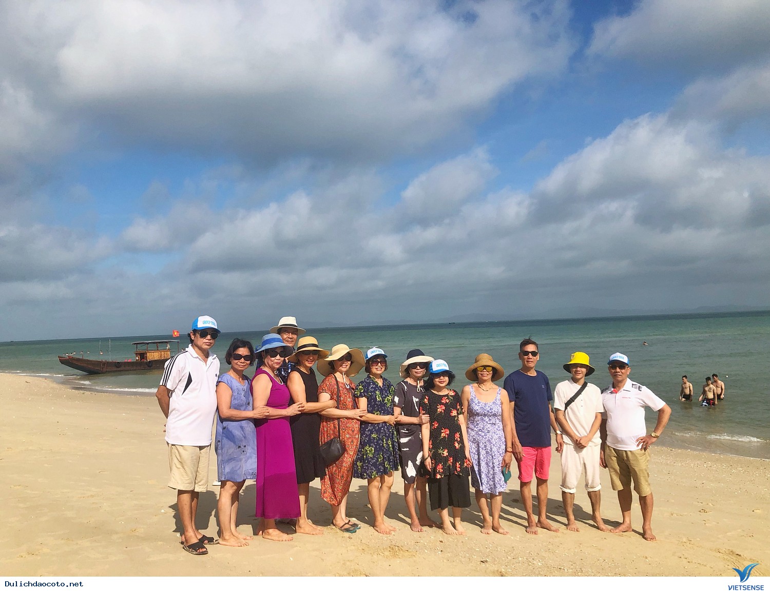 Hình Ảnh Chương trình Cô Tô Ghép Đoàn Tháng 6 - Ảnh 2 Hình Ảnh Chương trình Cô Tô Ghép Đoàn Tháng 6 - Ảnh 2