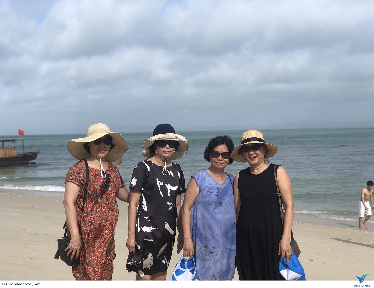 Hình Ảnh Chương trình Cô Tô Ghép Đoàn Tháng 6 - Ảnh 6 Hình Ảnh Chương trình Cô Tô Ghép Đoàn Tháng 6 - Ảnh 6