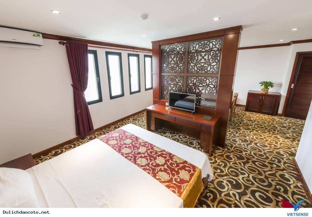 Khách sạn Hoàng Trung