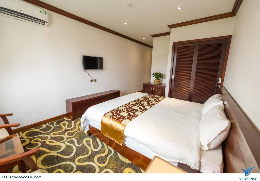 Khách sạn Hoàng Trung