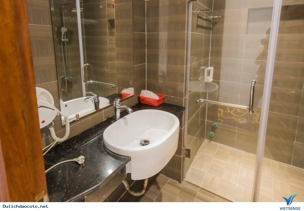 Khách sạn Hoàng Trung