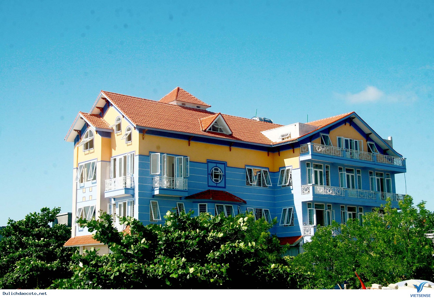 Giới thiệu khách sạn Thành Trung - Ảnh 1 Khách sạn Thành Trung