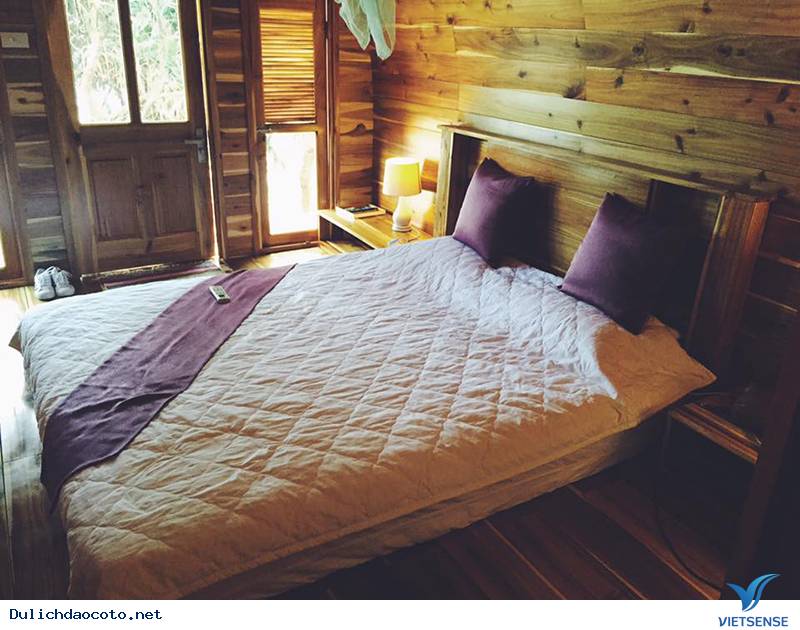 Khám Phá Khu Lều Nghỉ Dưỡng Độc Đáo Bên Bờ Biển Cô Tô - Ảnh 2