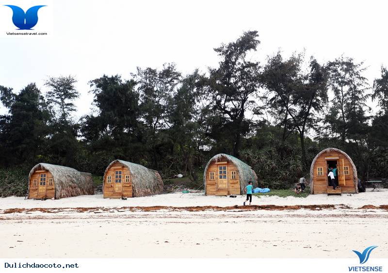 Khám Phá Khu Lều Nghỉ Dưỡng Độc Đáo Bên Bờ Biển Cô Tô - Ảnh 1